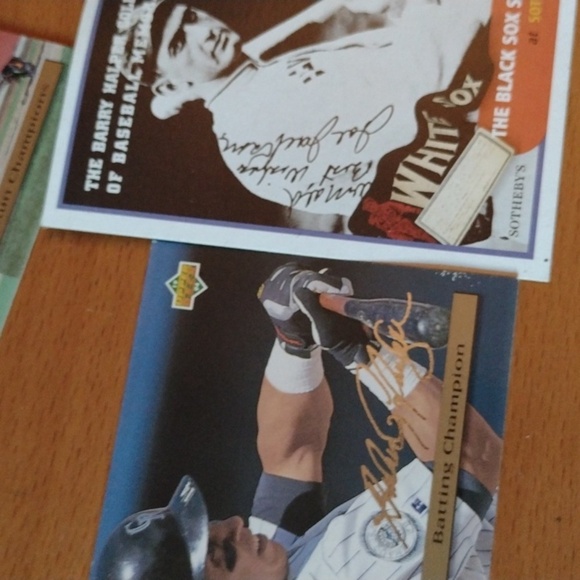 Signature Base Ball Card t - Picture 3 of 3